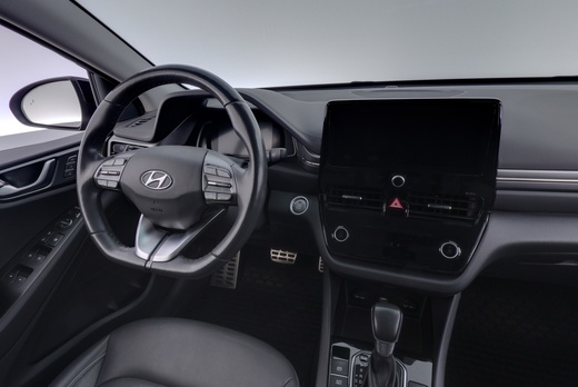 Hyundai IONIQ plug-in vaihtoauto