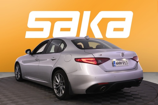 Alfa Romeo Giulia vaihtoauto