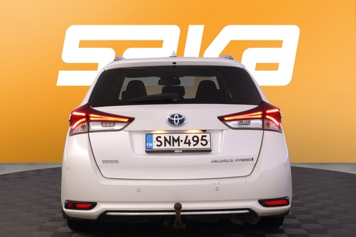Toyota Auris vaihtoauto