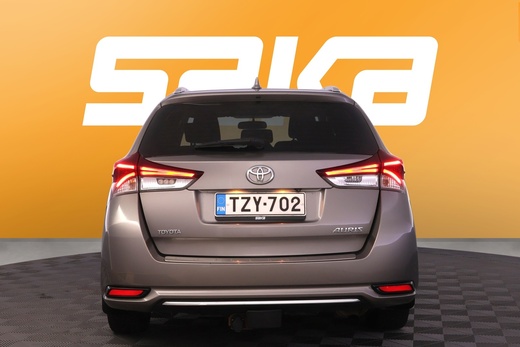 Toyota Auris vaihtoauto