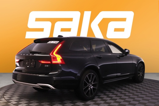Volvo V90 Cross Country vaihtoauto