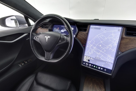 Tesla Model S vaihtoauto