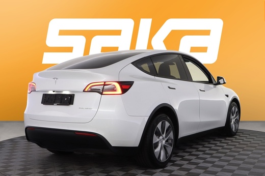 Tesla Model Y vaihtoauto