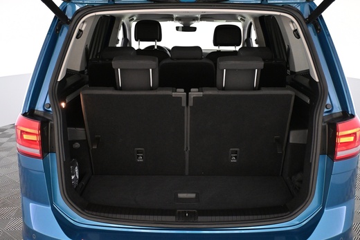 Volkswagen Touran vaihtoauto