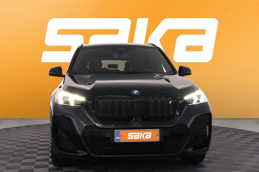 BMW iX1 vaihtoauto