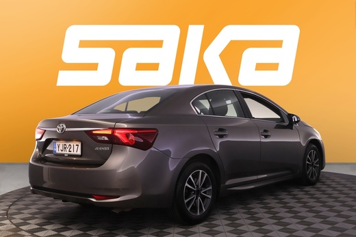 Toyota Avensis vaihtoauto