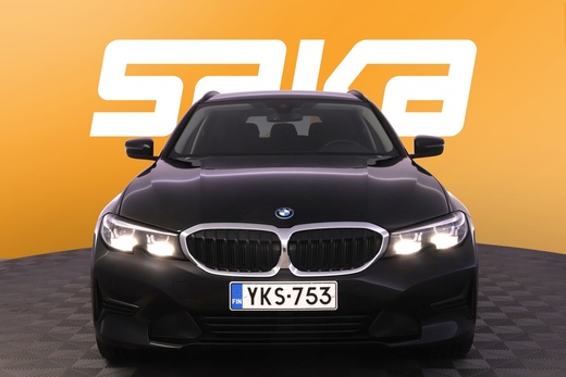 BMW 320 vaihtoauto
