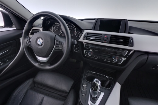BMW 320 vaihtoauto