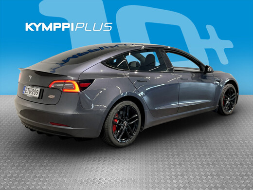 Tesla Model 3 vaihtoauto