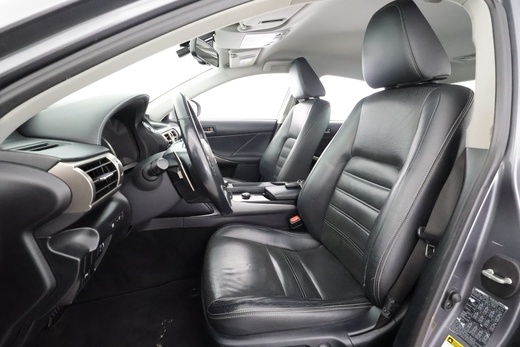 Lexus IS vaihtoauto
