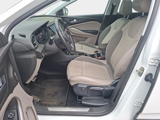 Opel Grandland X vaihtoauto