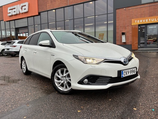 Toyota Auris vaihtoauto