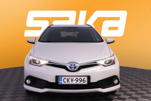 Toyota Auris vaihtoauto