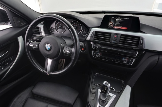 BMW 330 vaihtoauto