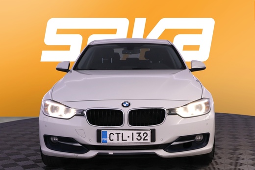 BMW 320 vaihtoauto