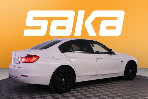 BMW 320 vaihtoauto