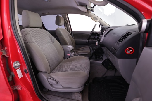 Toyota Hilux vaihtoauto
