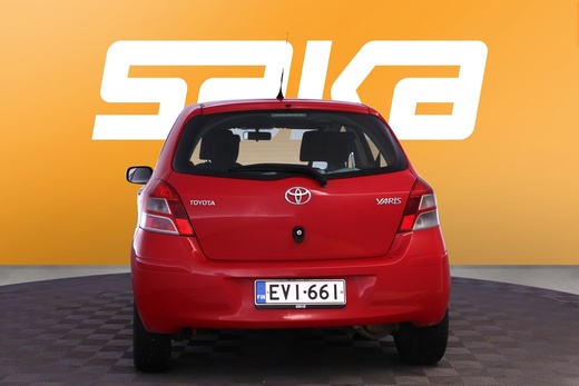 Toyota Yaris vaihtoauto