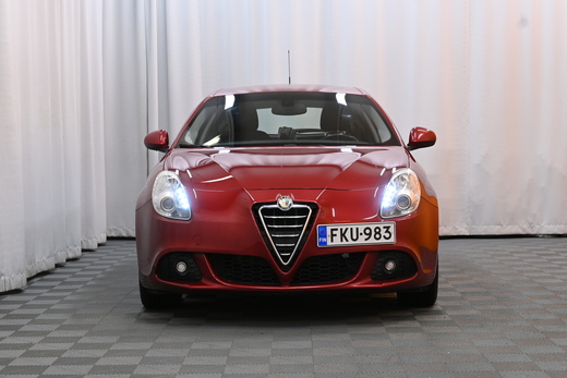 Alfa Romeo Giulietta vaihtoauto