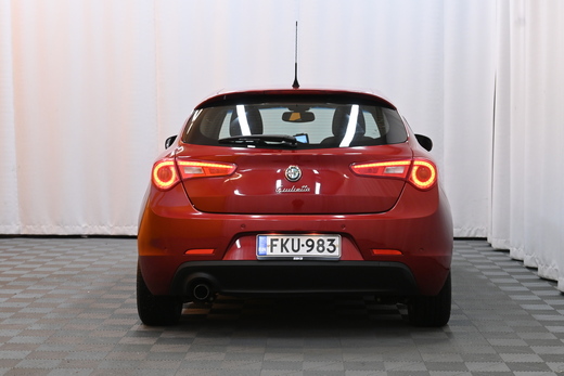 Alfa Romeo Giulietta vaihtoauto