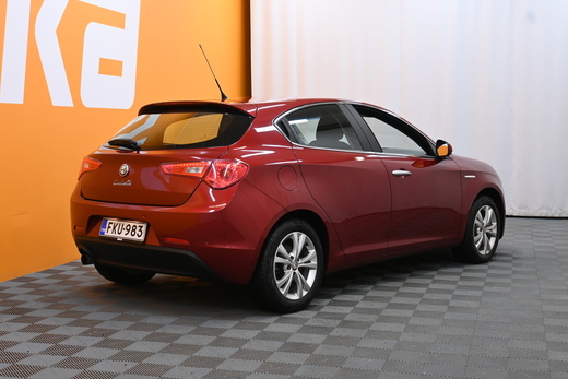 Alfa Romeo Giulietta vaihtoauto