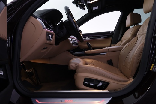 BMW 745 vaihtoauto