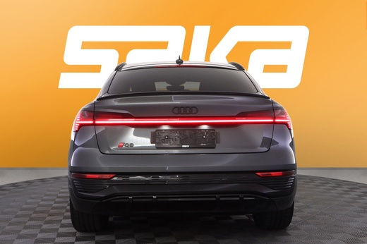 Audi Q8 e-tron vaihtoauto