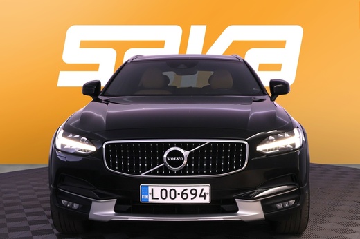 Volvo V90 Cross Country vaihtoauto