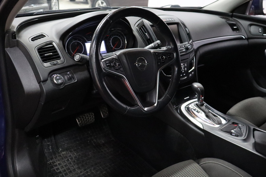 Opel Insignia vaihtoauto