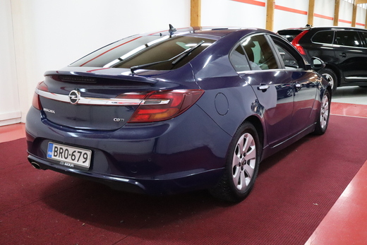 Opel Insignia vaihtoauto