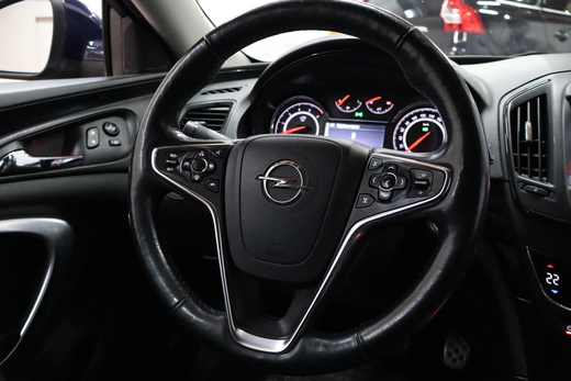 Opel Insignia vaihtoauto