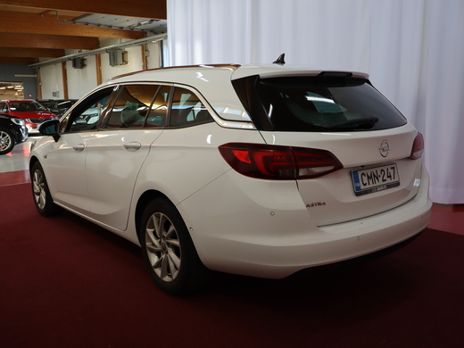Opel Astra vaihtoauto