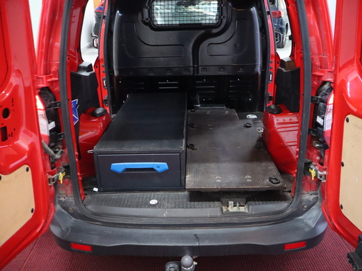 Ford Transit Courier vaihtoauto