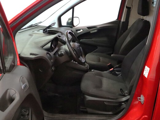 Ford Transit Courier vaihtoauto
