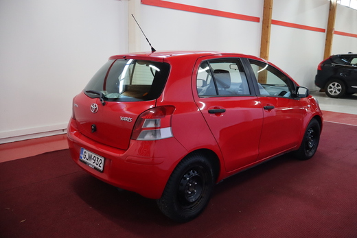 Toyota Yaris vaihtoauto