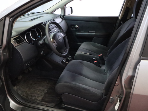 Nissan Tiida vaihtoauto