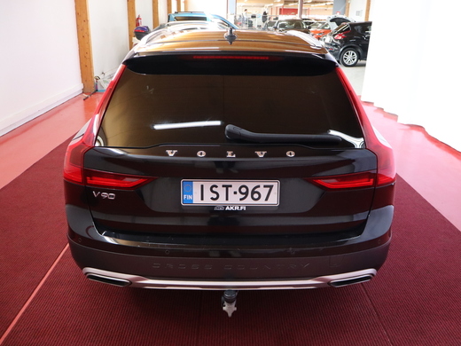 Volvo V90 Cross Country vaihtoauto