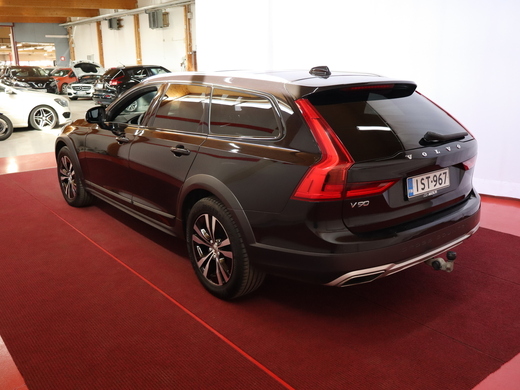 Volvo V90 Cross Country vaihtoauto