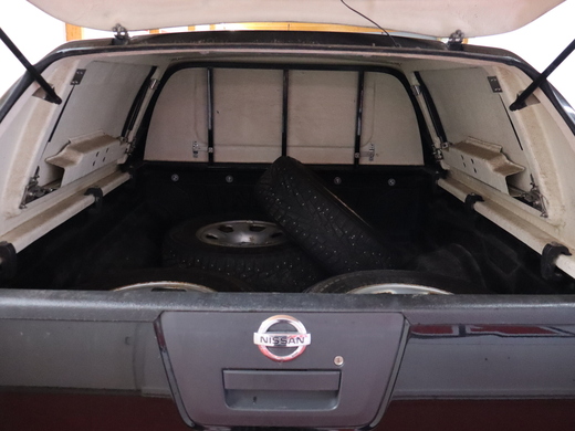Nissan Navara vaihtoauto