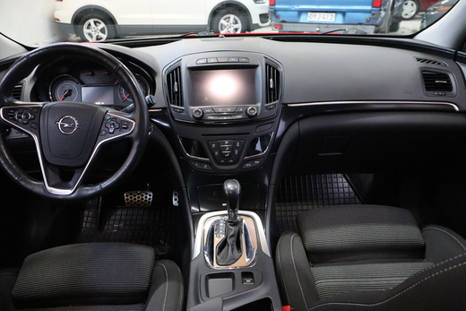 Opel Insignia vaihtoauto