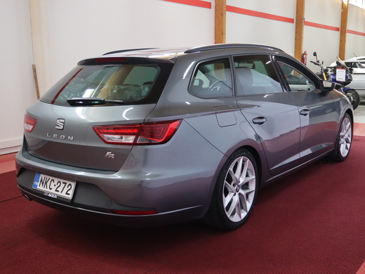 SEAT Leon ST vaihtoauto