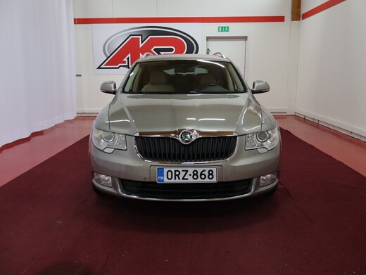 Skoda Superb vaihtoauto