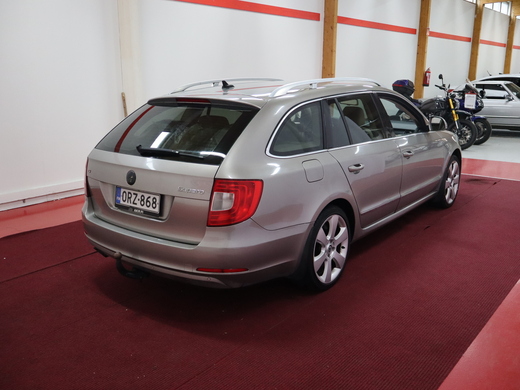 Skoda Superb vaihtoauto