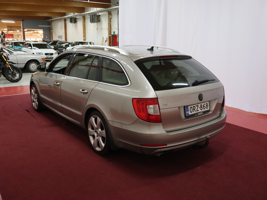 Skoda Superb vaihtoauto