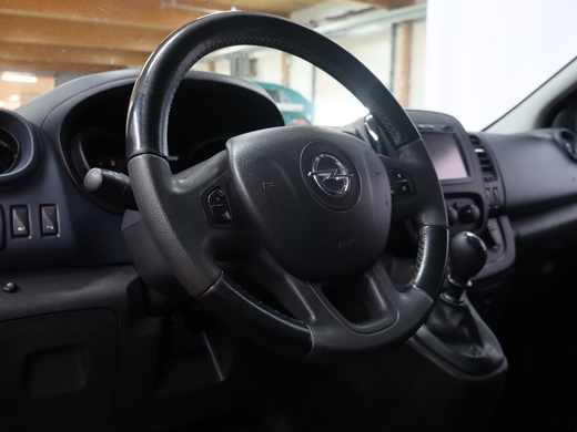 Opel Vivaro vaihtoauto