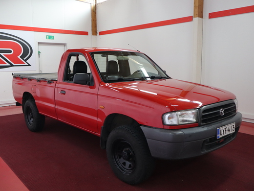 Mazda B2500 vaihtoauto