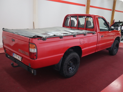 Mazda B2500 vaihtoauto
