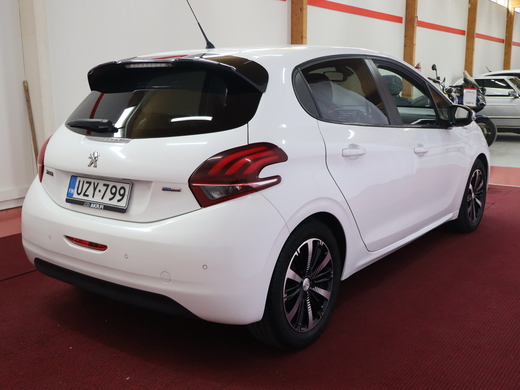 Peugeot 208 vaihtoauto