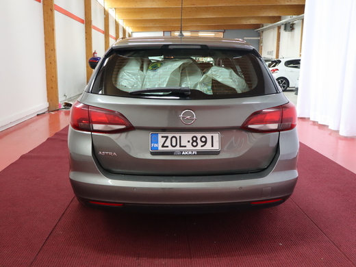 Opel Astra vaihtoauto