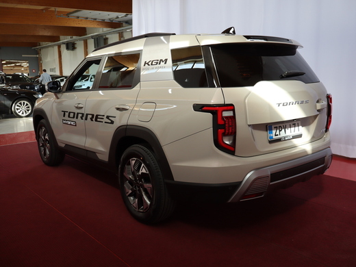 KGM Torres vaihtoauto